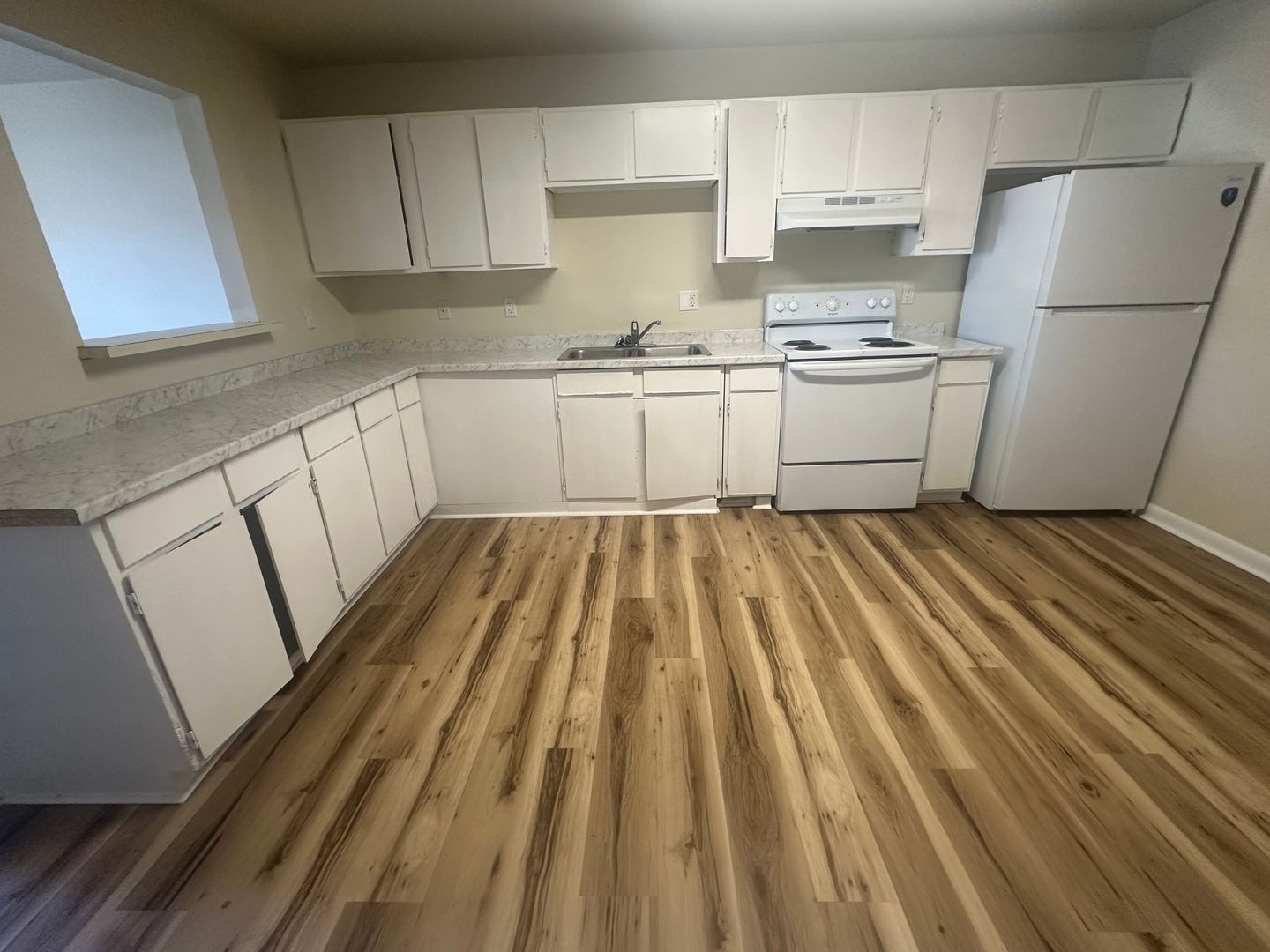 Lafayette Apartment: 105 Cantal Drive