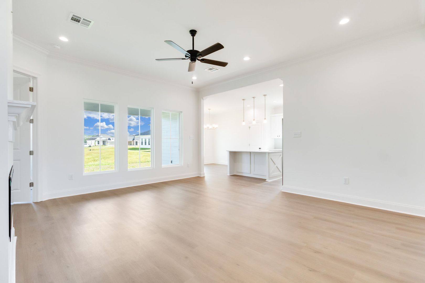 204 Benson Grove 3 of 12