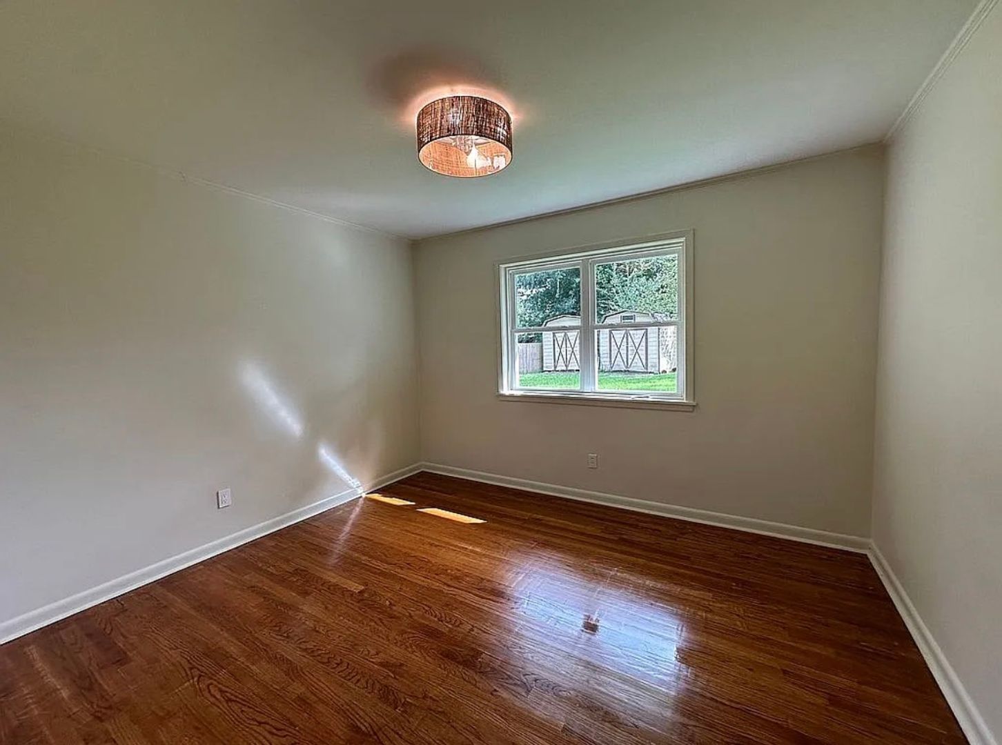 214 Brentwood Blvd 12 of 12