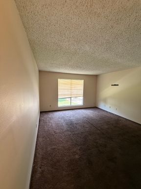 FOR RENT IN LAFAYETTE: 1 BEDROOM, 1 BATHROOM! – photo 1