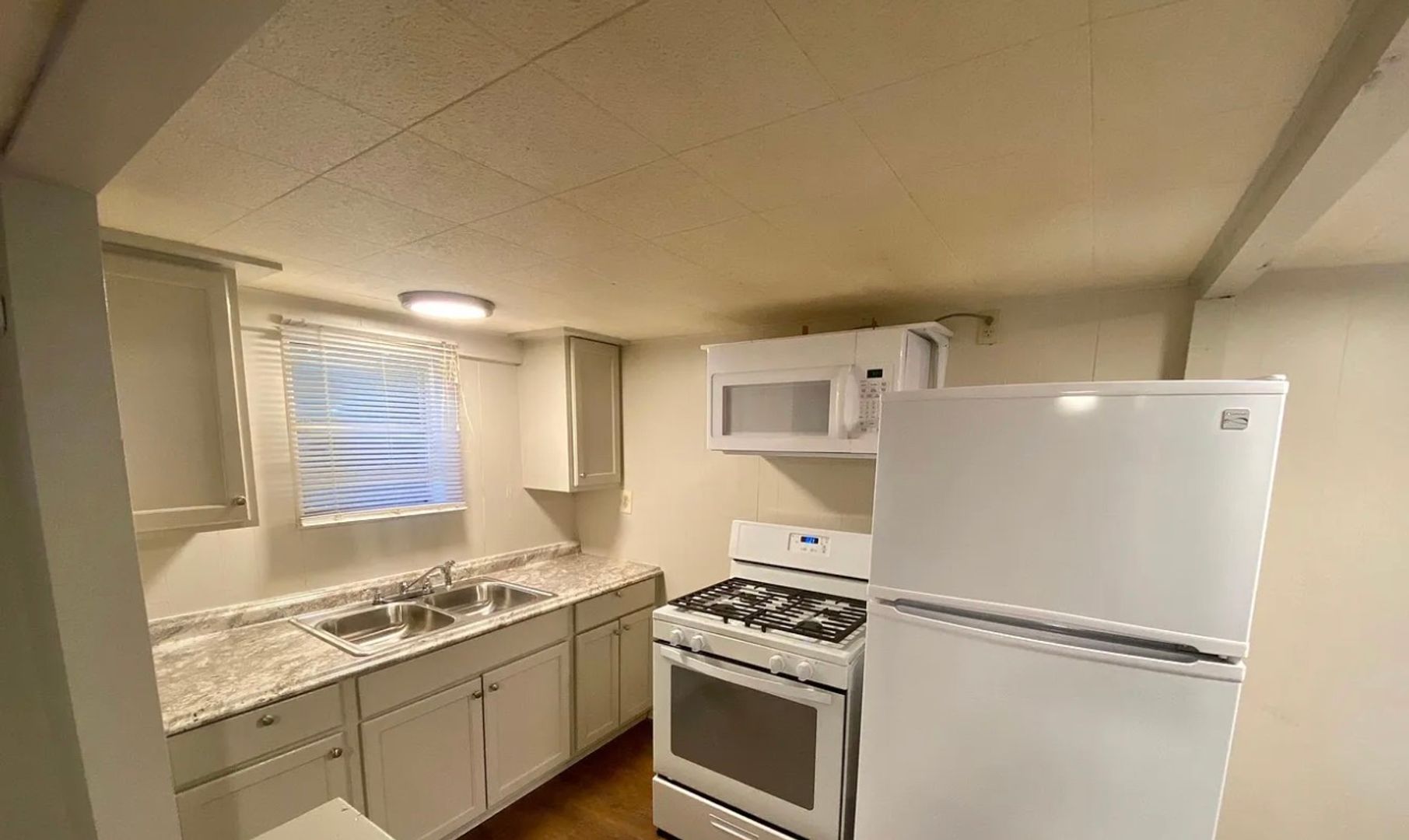 507 Cedar Crest Court 2 of 8