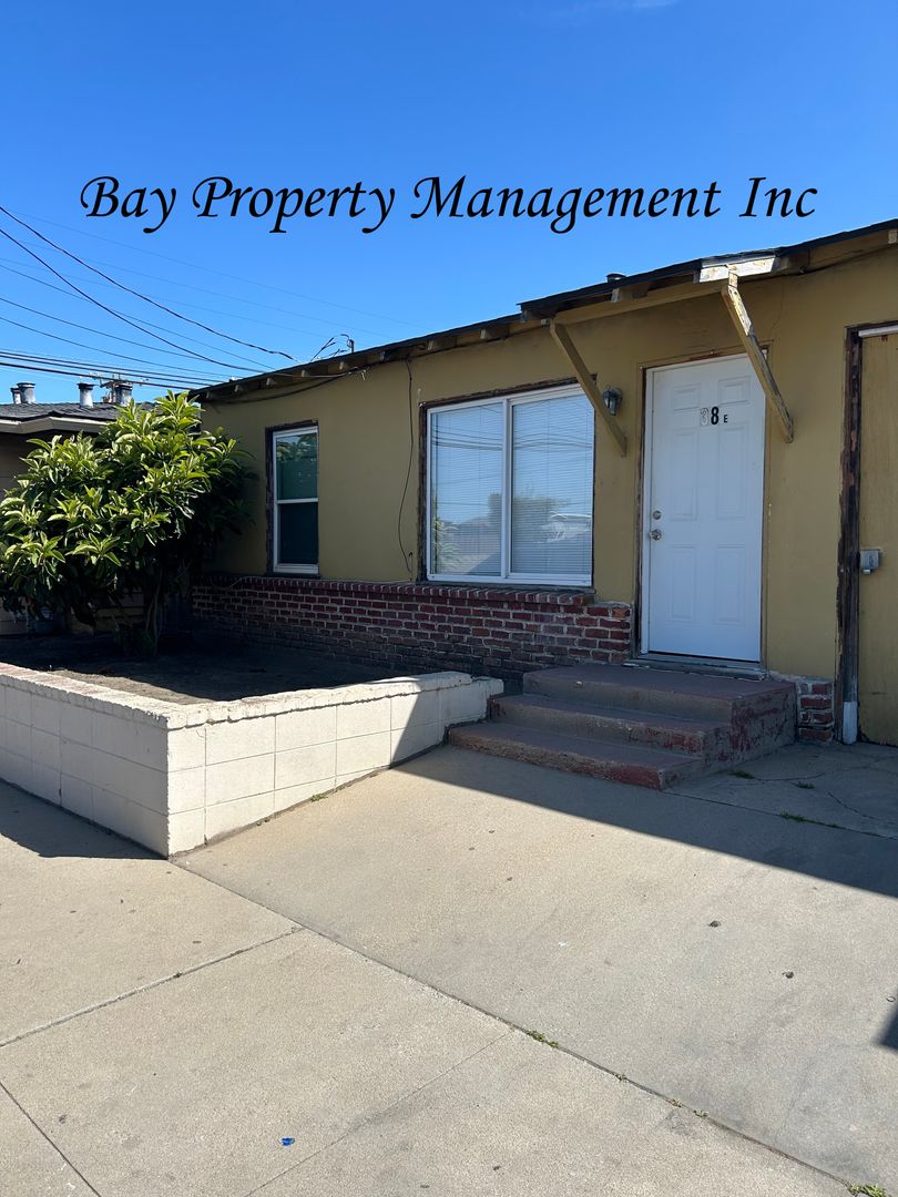 Salinas Apartment: 38 Natividad/Lunsford