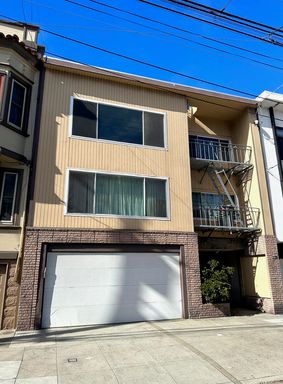 UPDATED BRIGHT 750 Sq/Ft Rear 1BR/1BA Inner Richmond Apt AVAILABLE NOW – photo 1