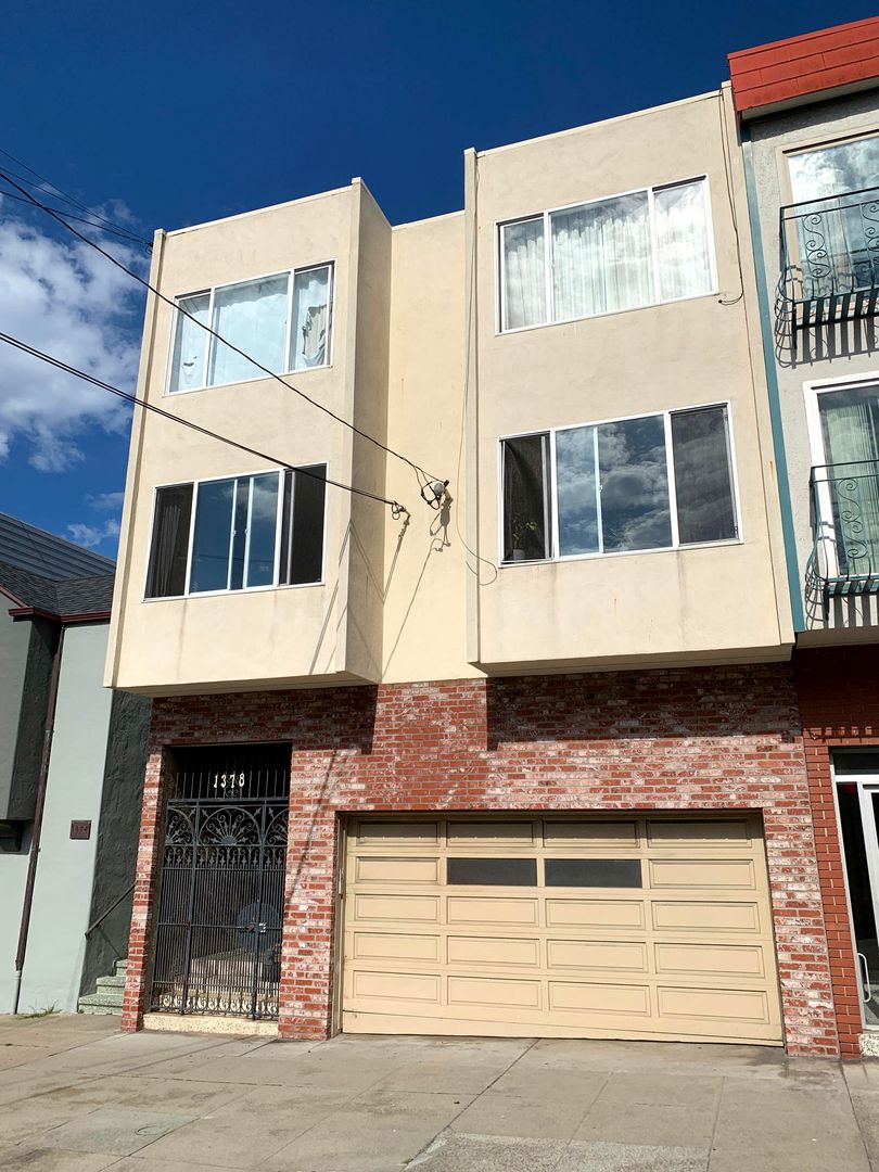 San Francisco Apartment: 1378 8th Ave.