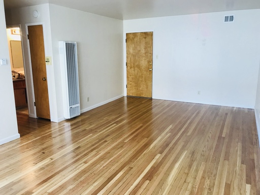 Charming Corner Unit w/ NEW Hardwood Floors & Parking near Lake Merritt – photo 1