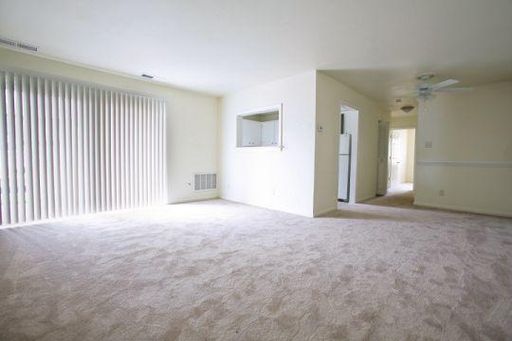 2 Bedroom at East Bay Apartments – photo 1