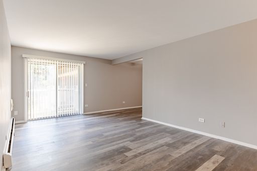 Large 1 Bedroom, 1 Bath, Starting at $1225
