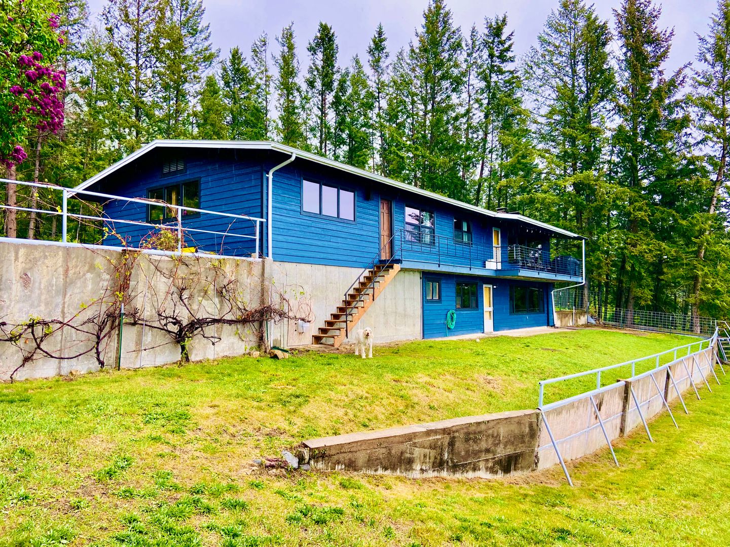 Fisherman's Lookout- Fully Furnished with garage only October 1st - May 31st