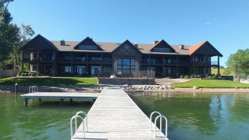 Watermark Condo - Fully Furnished Oct 1st, 2026 - May 31st, 2027