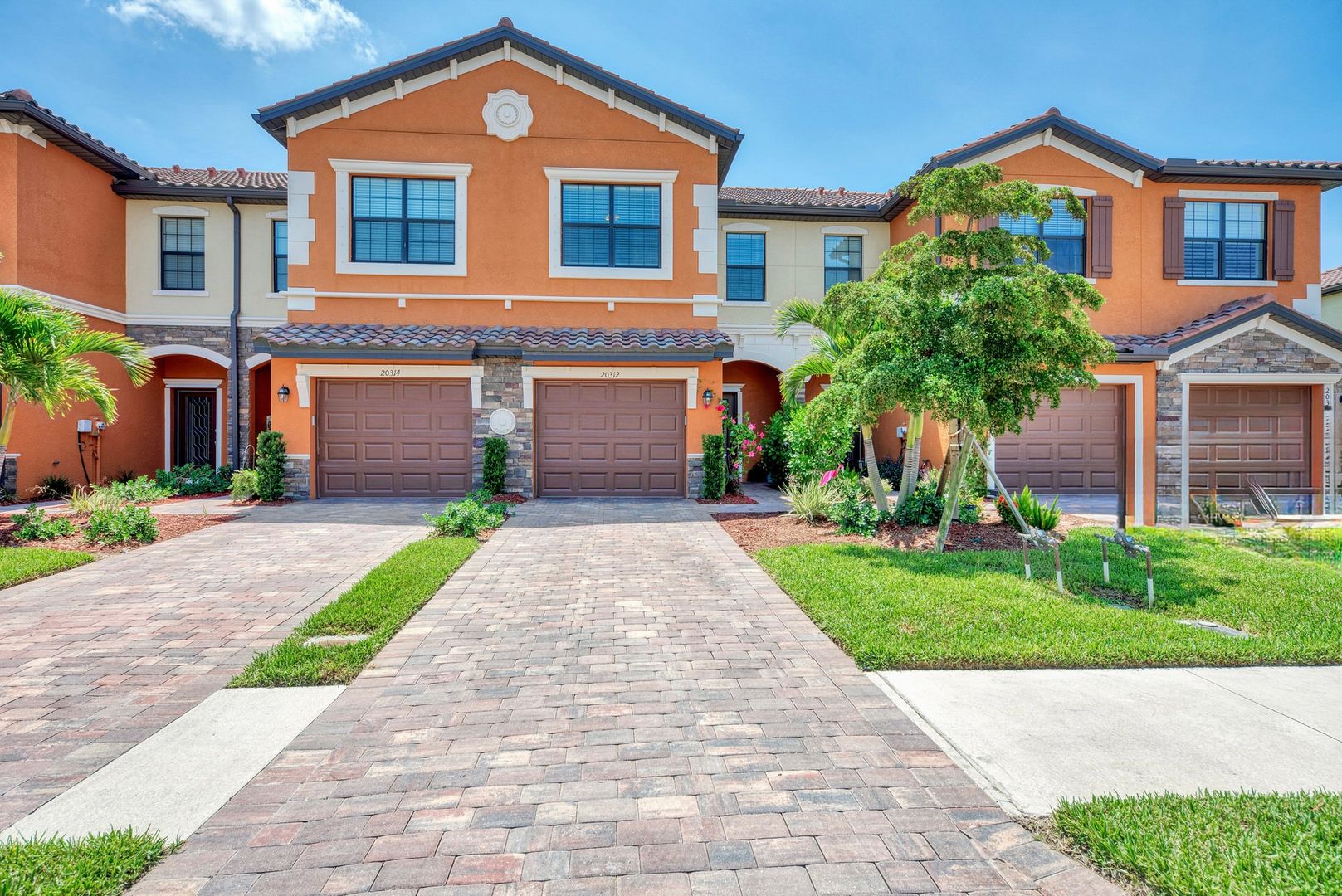 Venice Townhome: 20312 Lagente Circle
