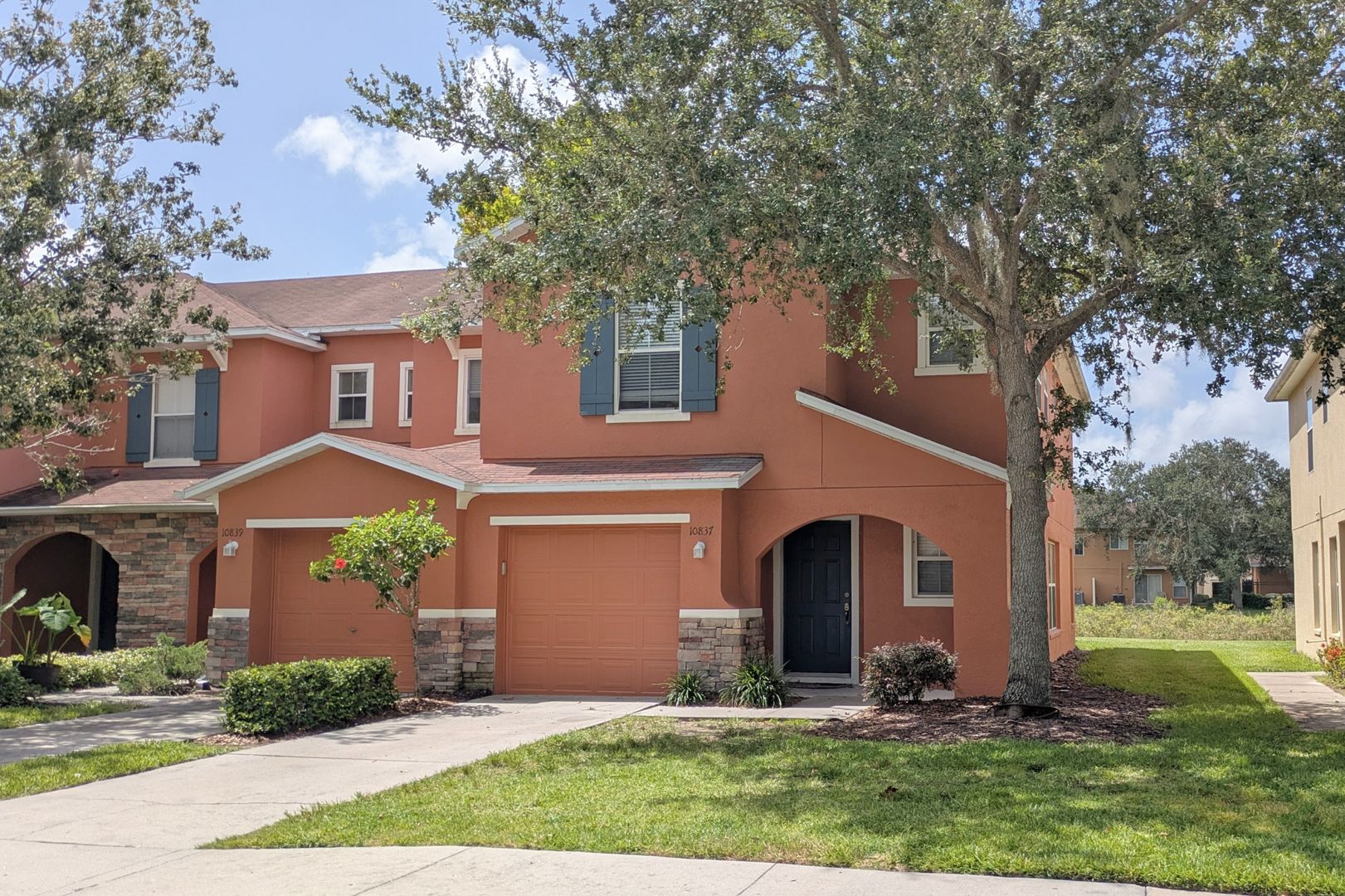Riverview Townhome: 10837 Kensington Park Avenue