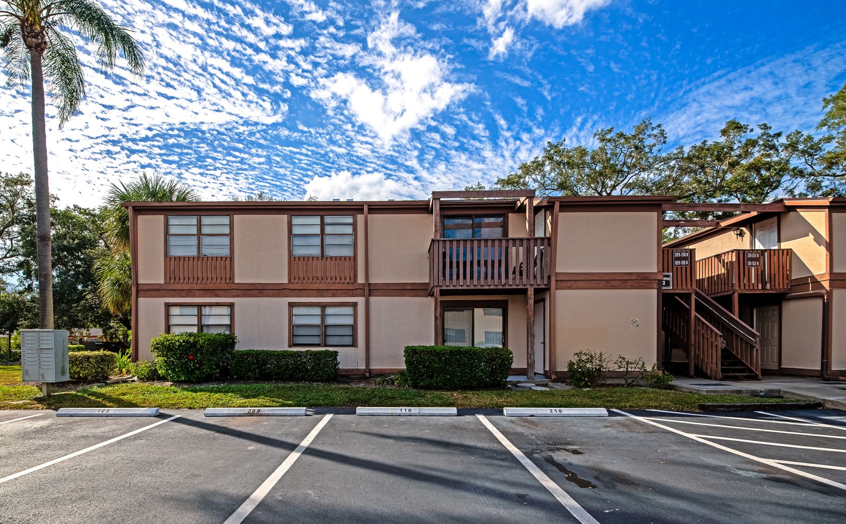 Bradenton Condo: 5026 Water Oak Drive #109