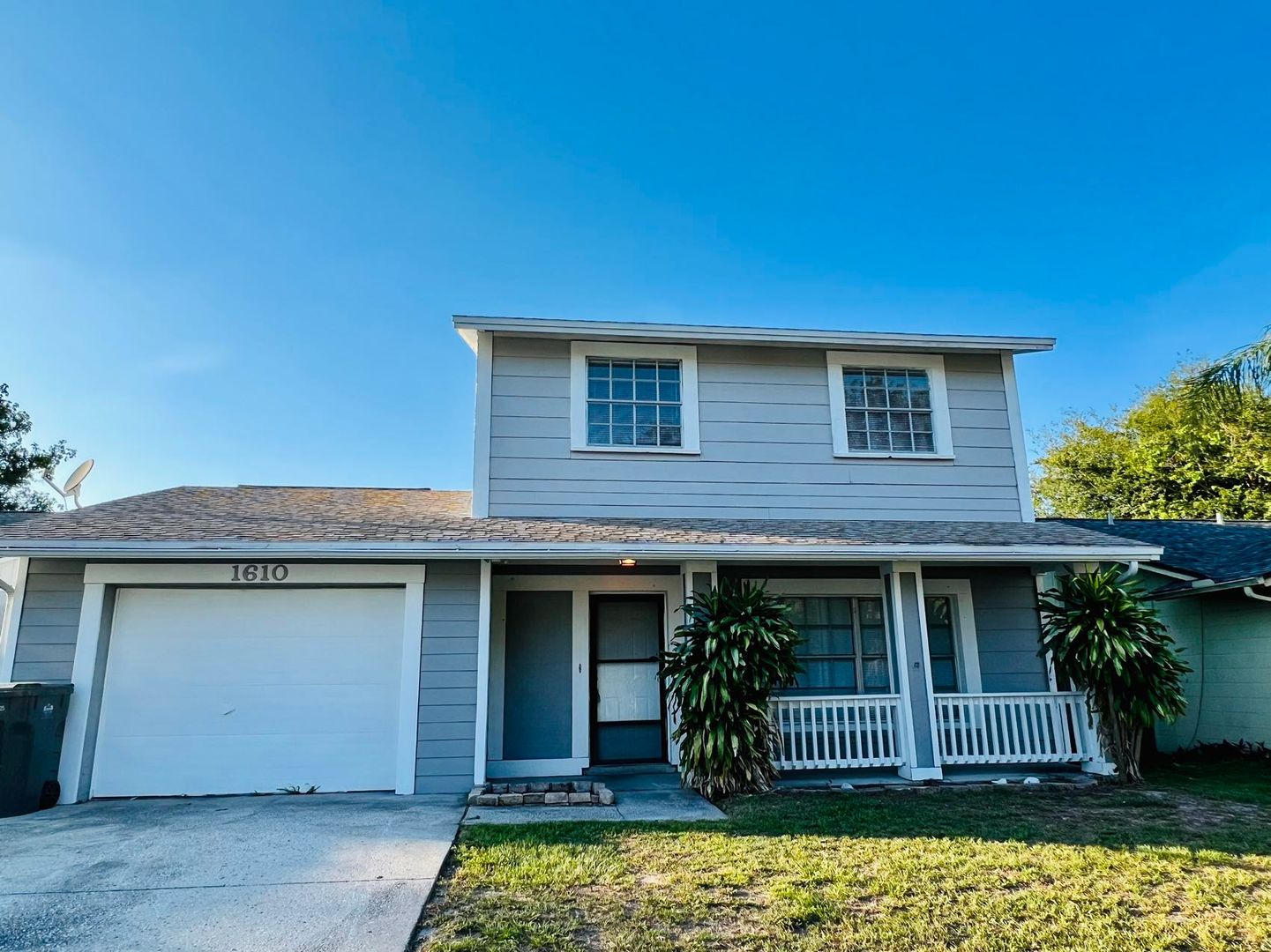 Brandon House: 1610 palm leaf dr