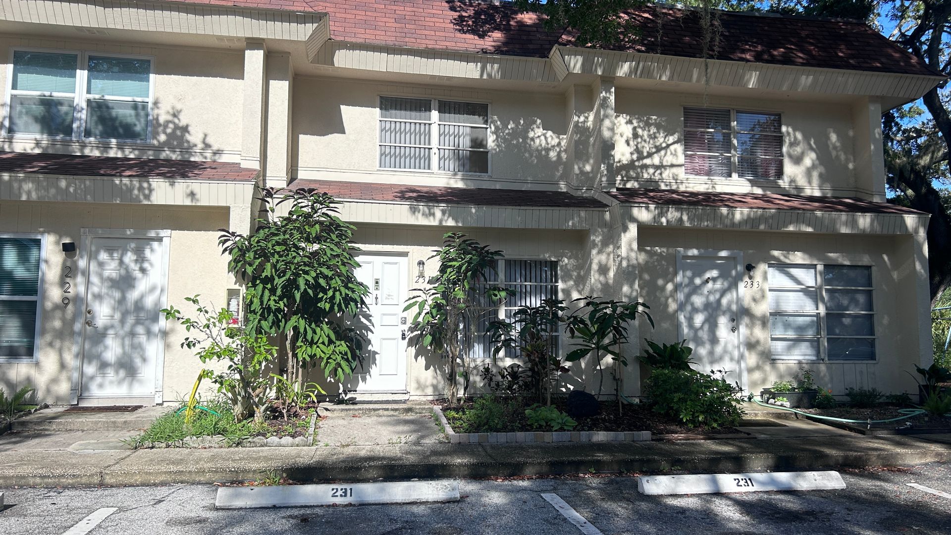 Sarasota Townhome: 231 Amherst Avenue