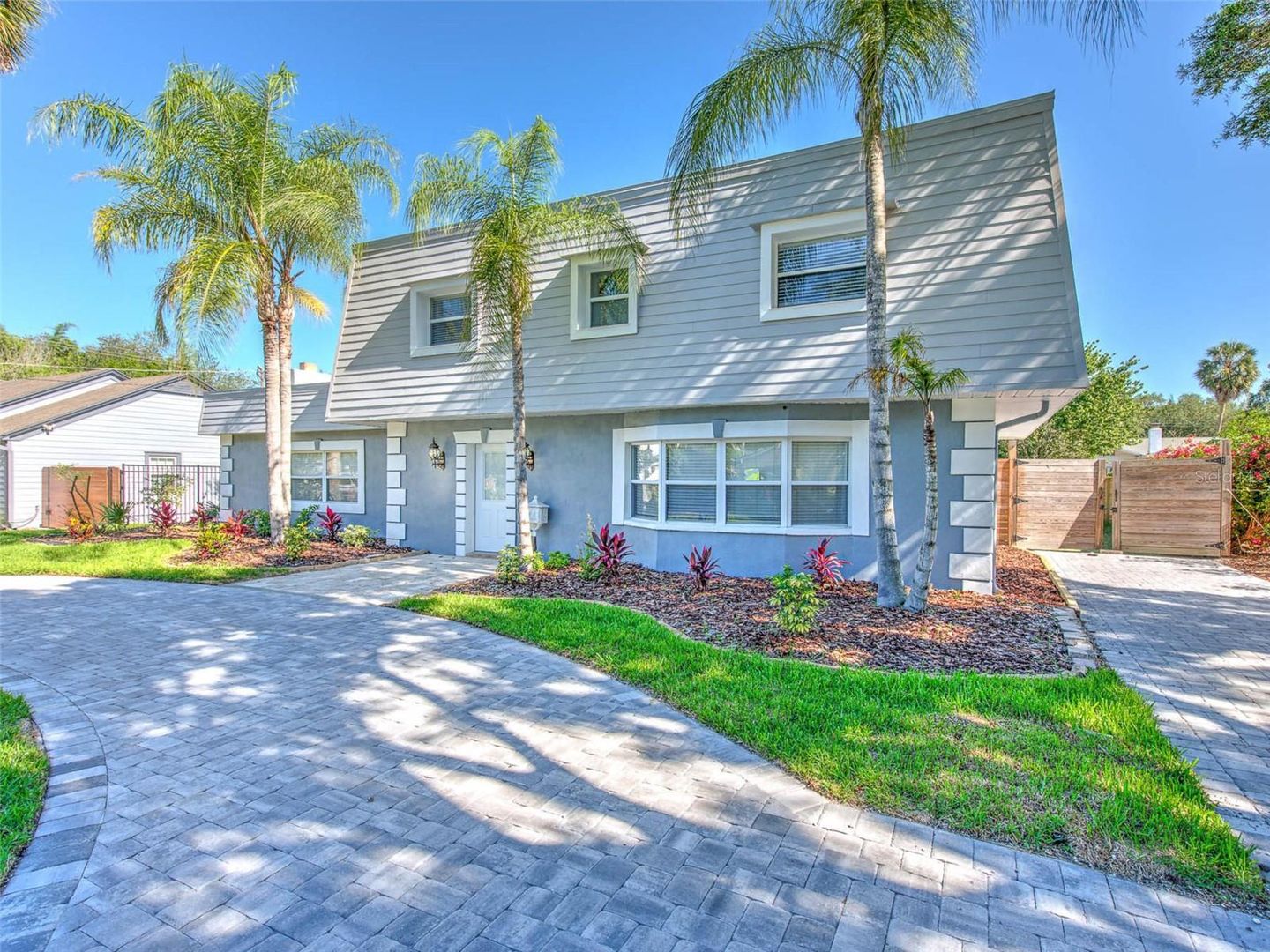 Tampa House: 4711 w san Rafael st