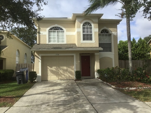 728 Burlwood St – photo 1