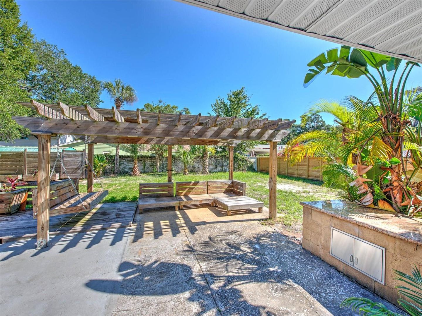 4711 w san rafael 8 of 12