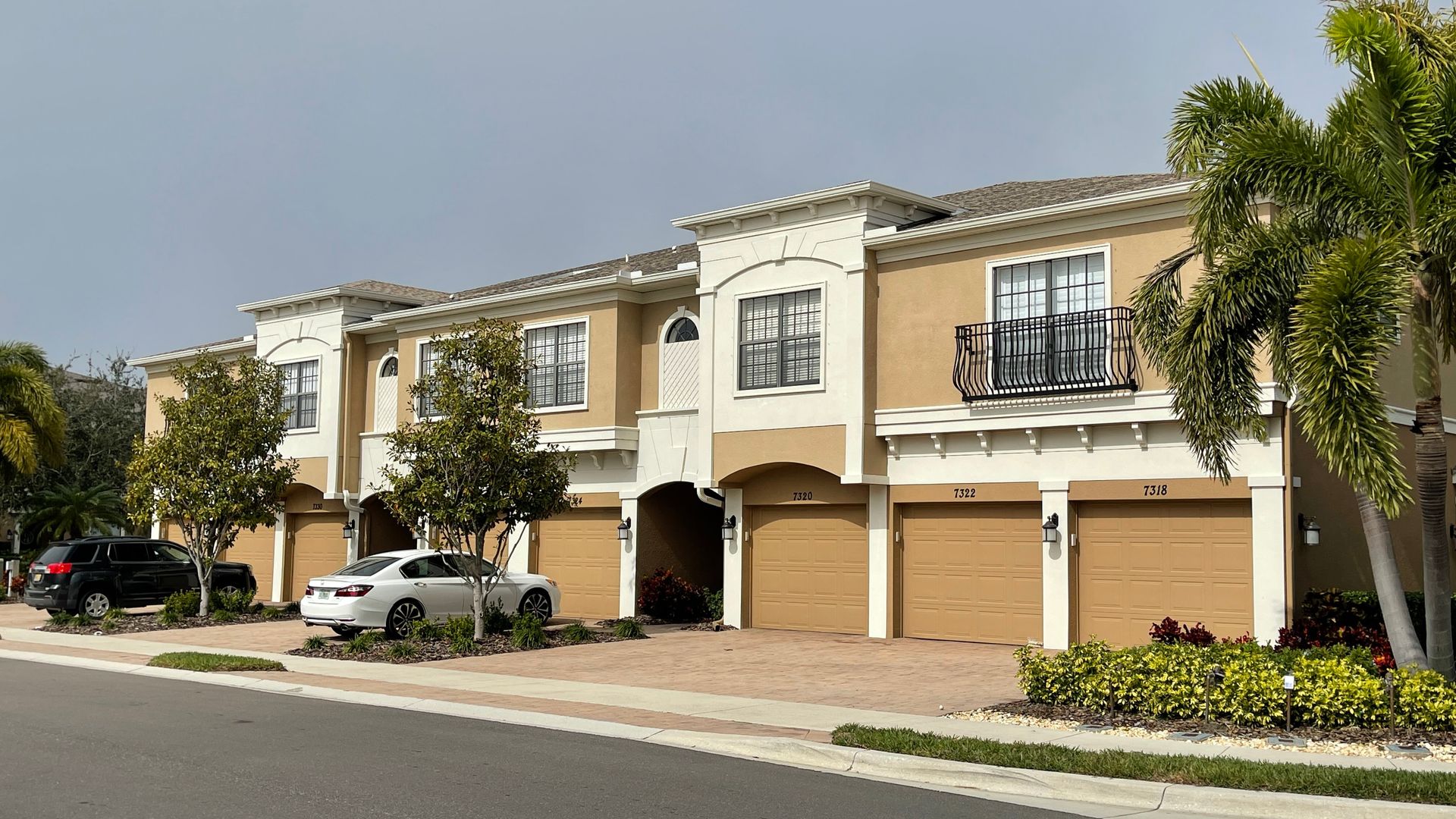 Bradenton Townhome: 7324 Skybird Rd