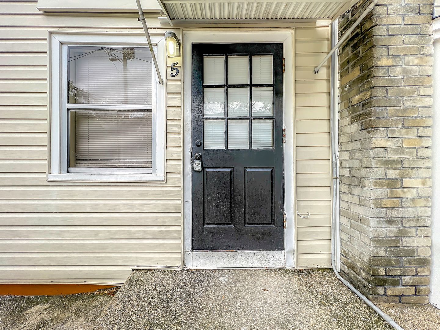 St Petersburg Apartment: 1234 2nd St N