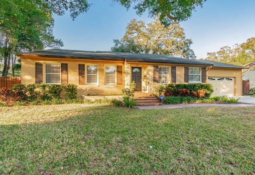 3705 W Barcelona St, Tampa, FL 33629