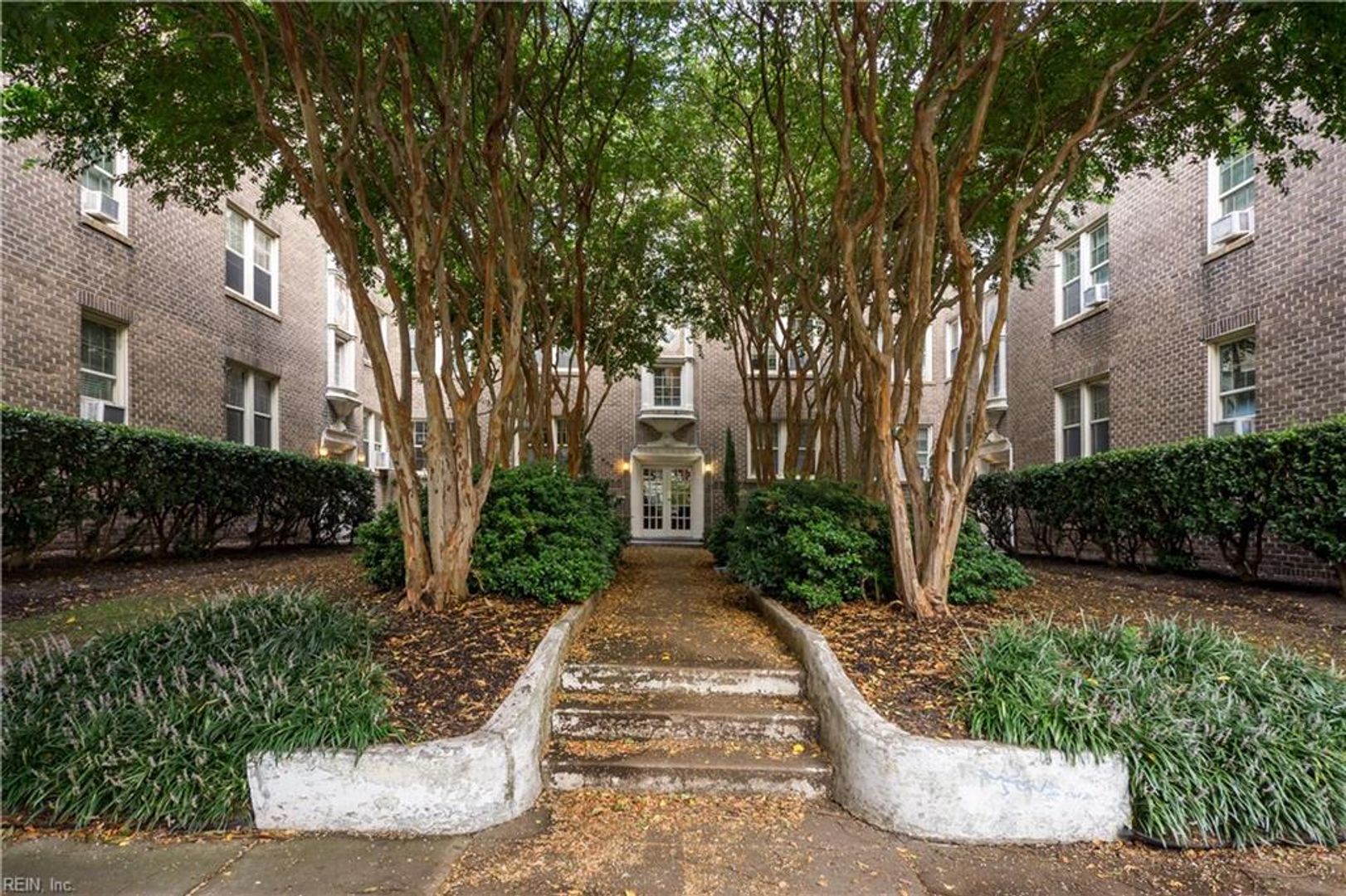 Norfolk House: 940-A2 Gates Ave.