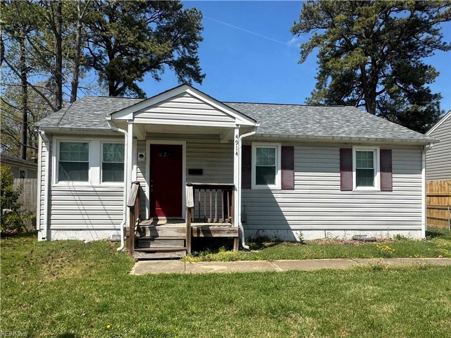 Norfolk House: 4914 Krick Street