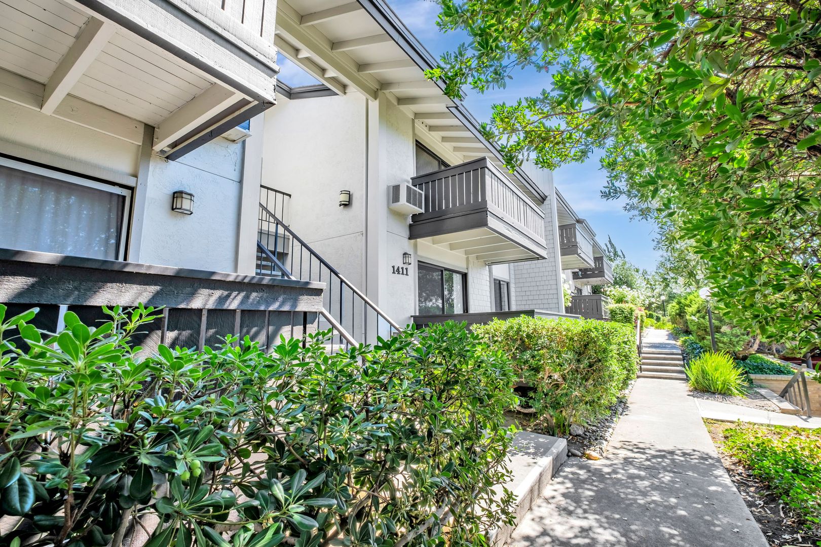 Walnut Creek Condo: 1411 Marchbanks Dr. #4