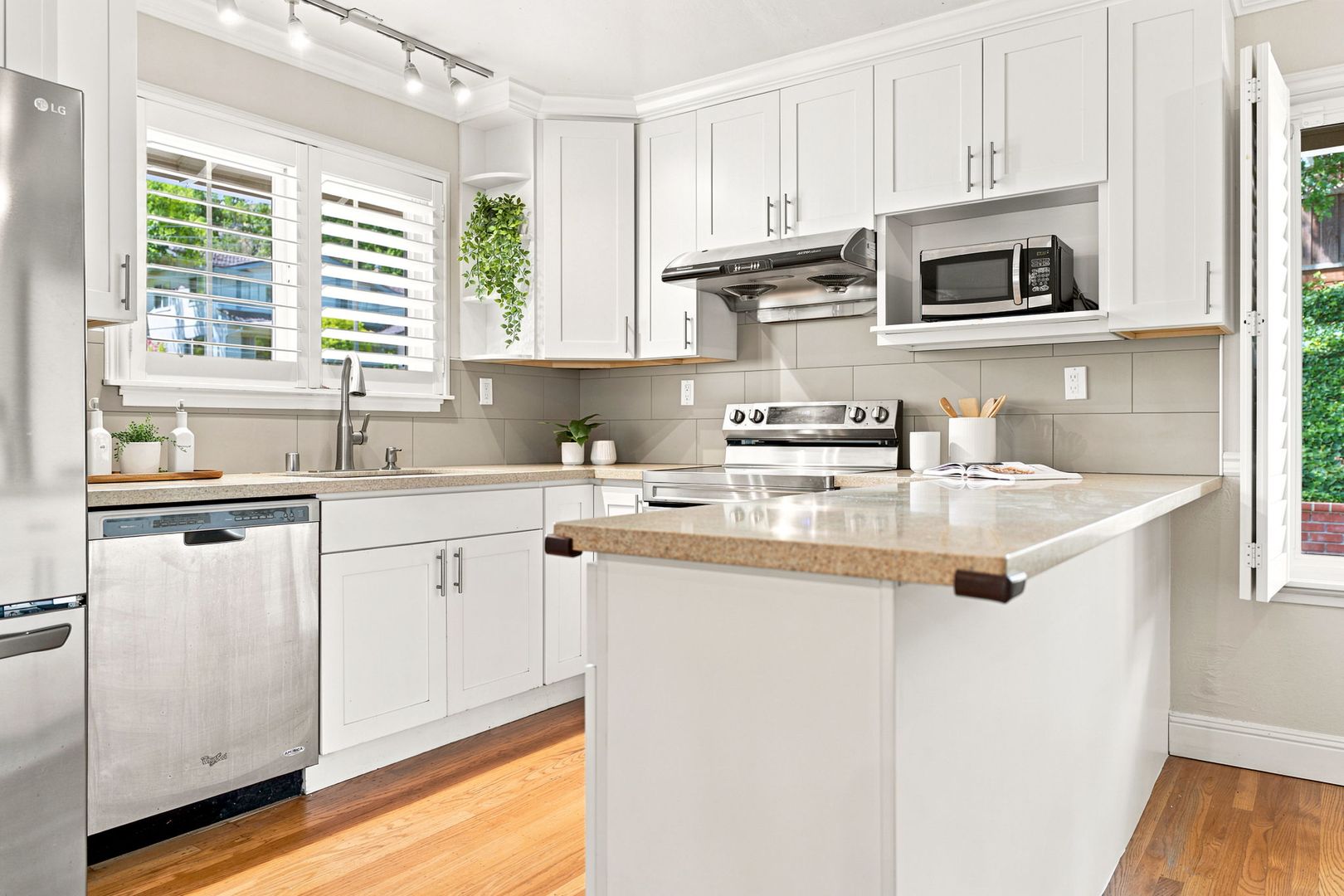 Walnut Creek House: 930 Sousa Dr