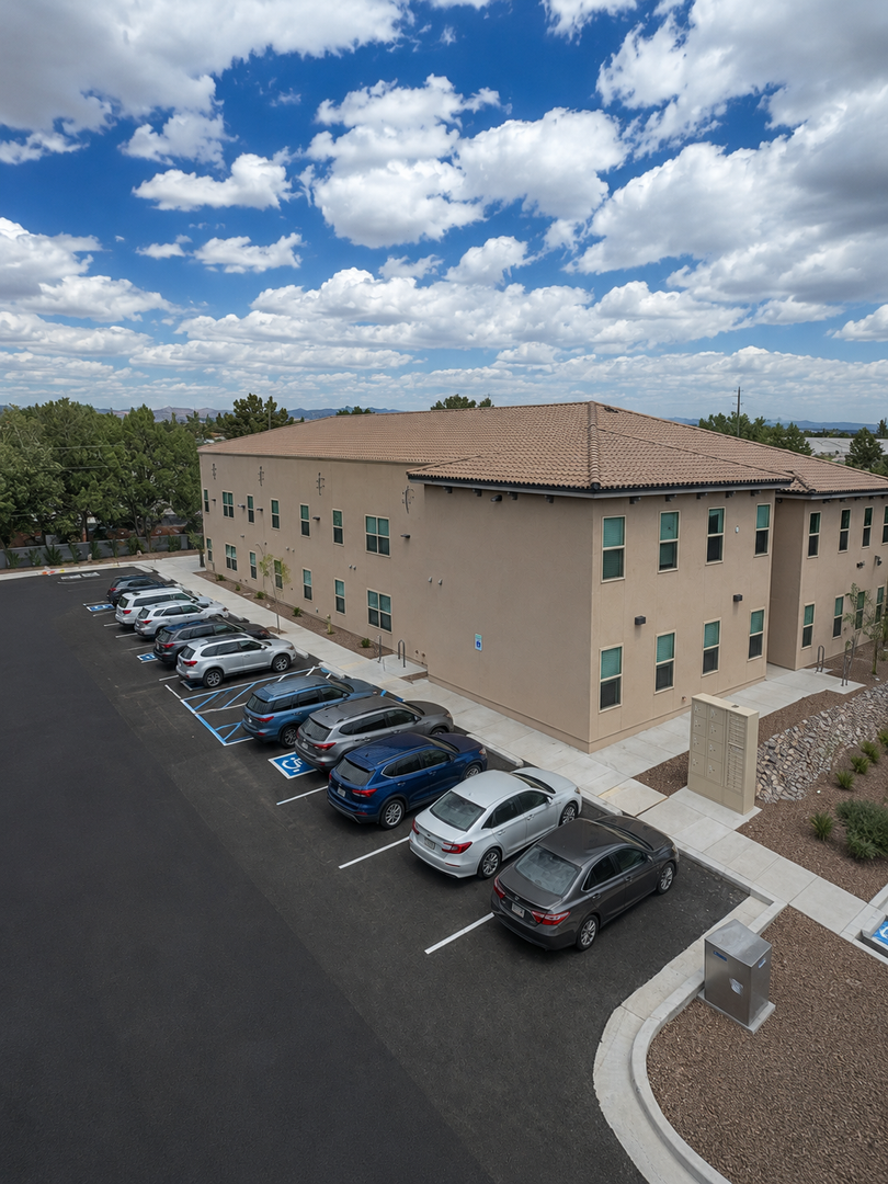 Las Cruces Apartment: 1710 S. Espina