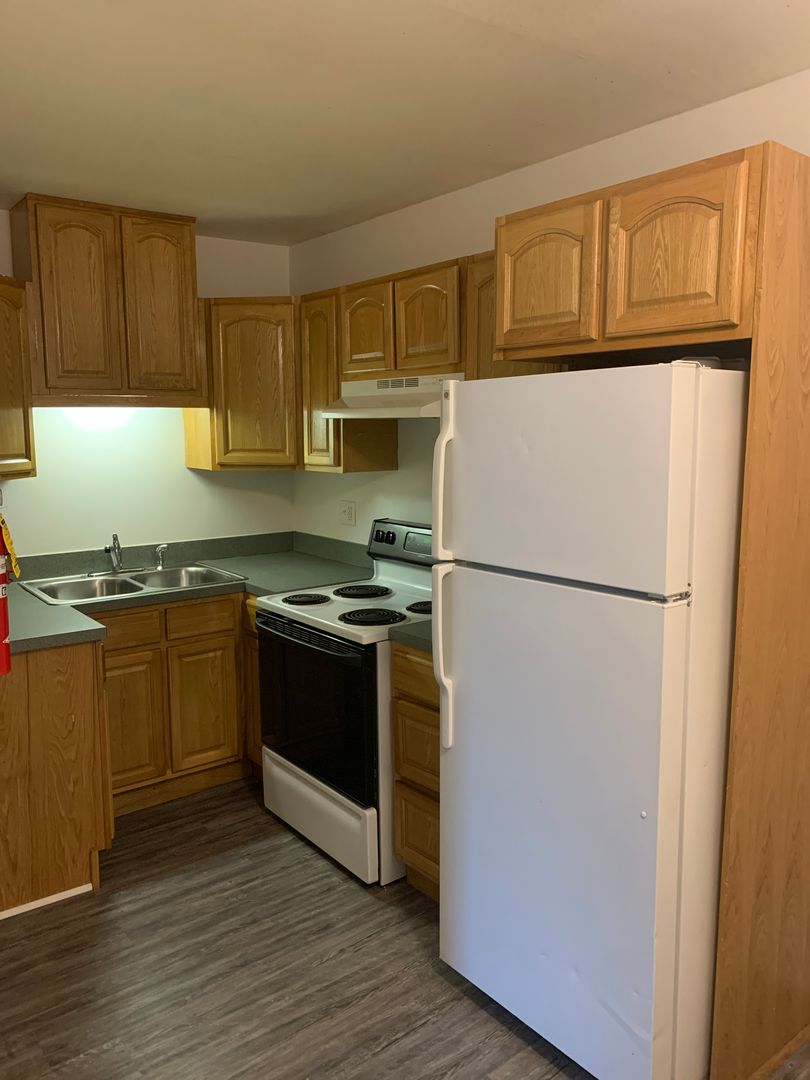 Elizabethtown Apartment: 333 W. Bainbridge Street