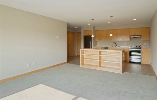 Sleek And Stylish! Walk-Ins Welcome!