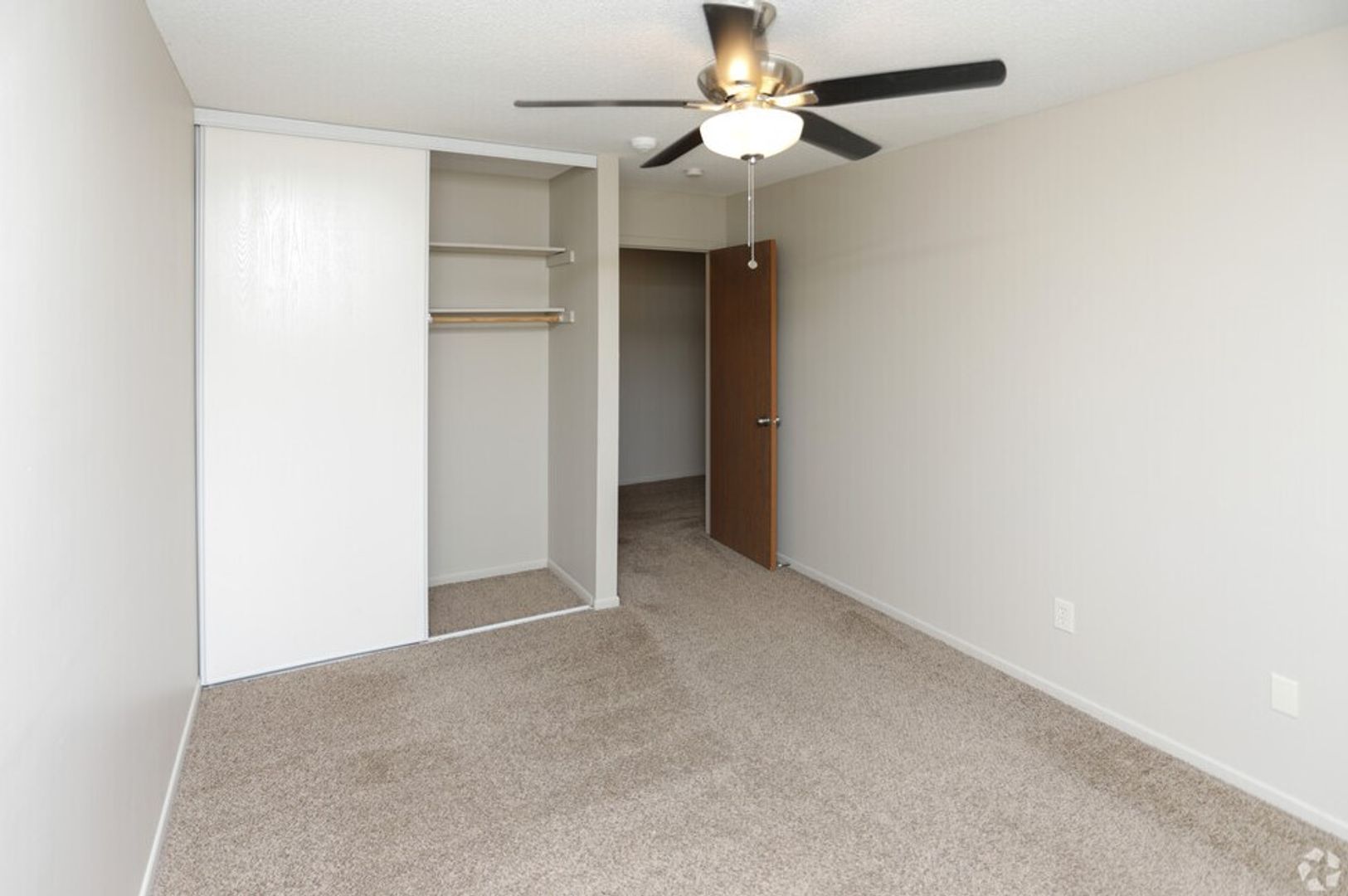 Ridgewood Apartments 9 of 14