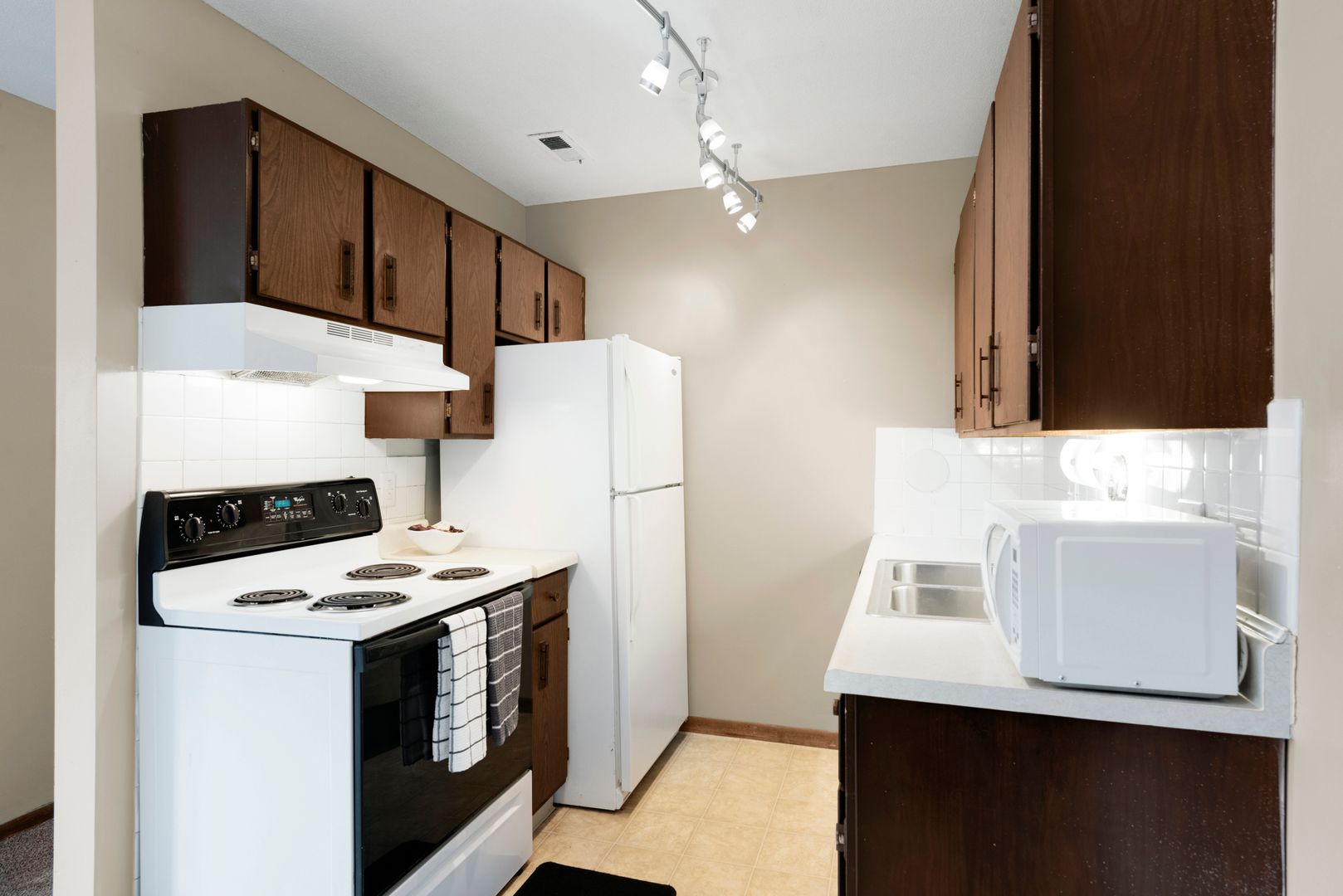 Hickory Ridge Apartments 4 of 14