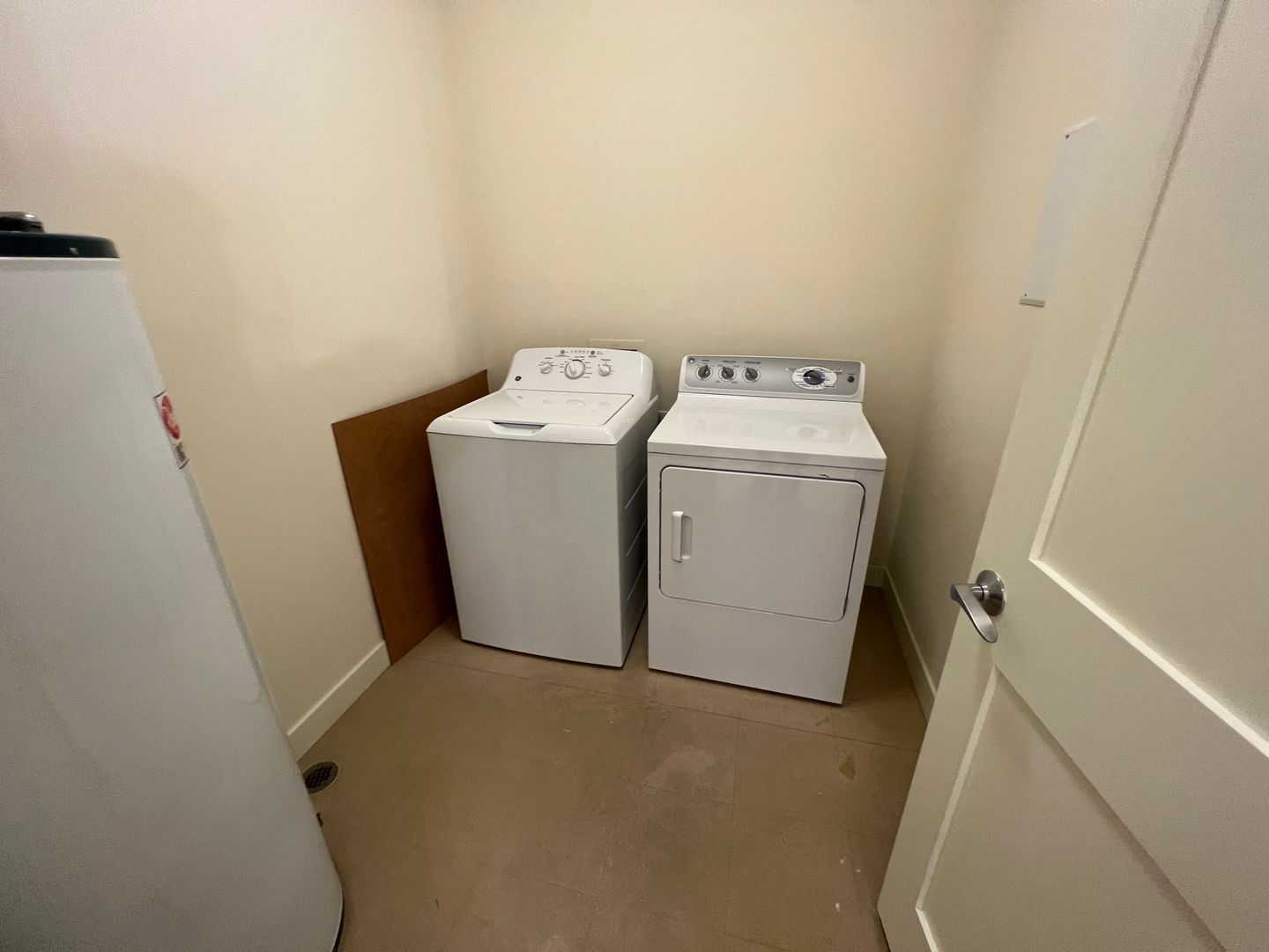 Laundry room at Gateway (5 of 5)