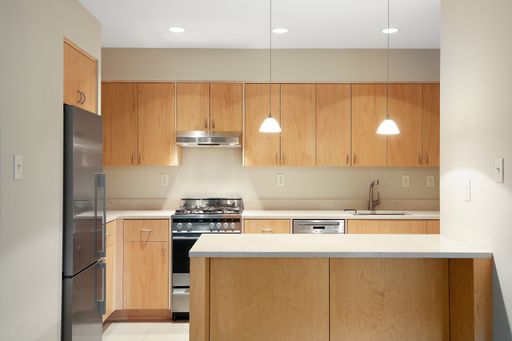 1 Month Free on 16 Month Lease with November Move in! ~ Sleek And Stylish! Pets Welcome! – photo 1