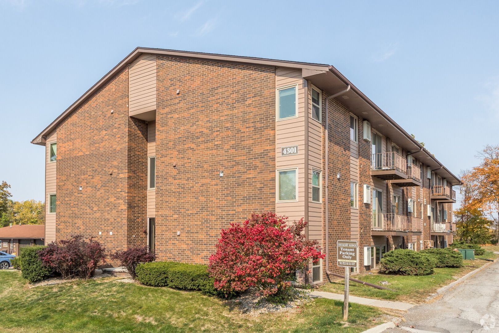 Hickory Ridge Apartments 1 of 15