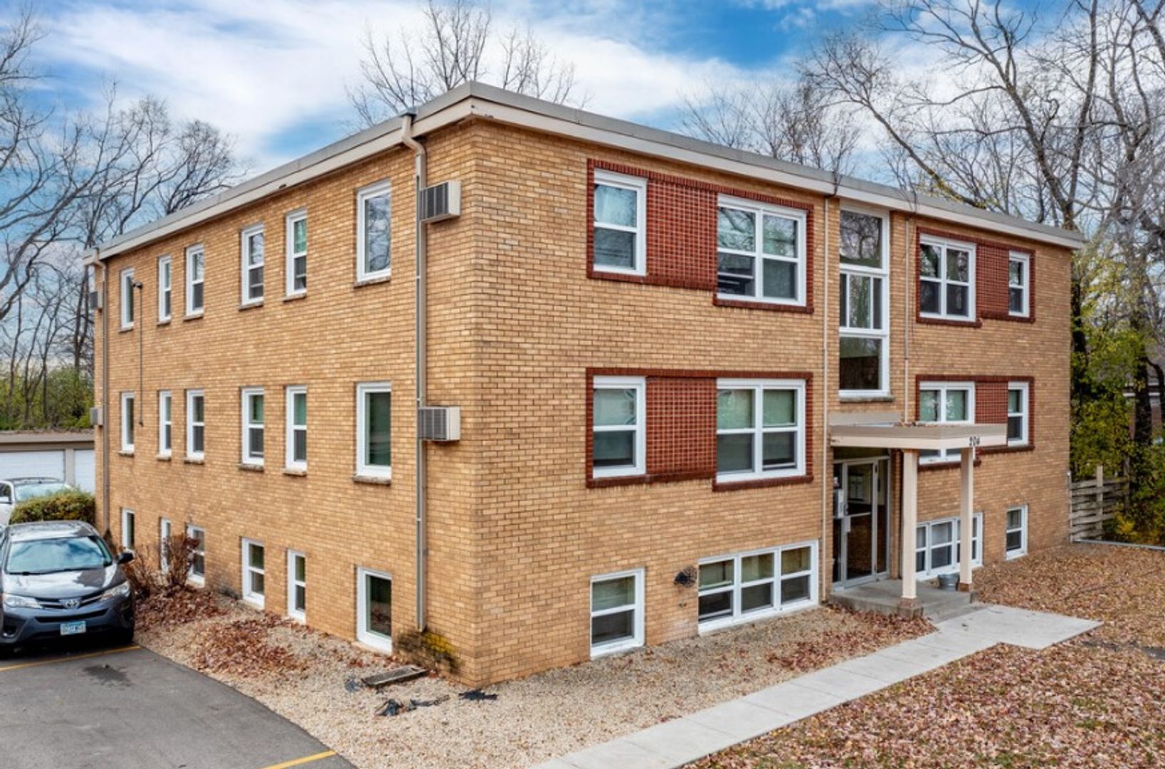 Roseville Apartment: 166 N McCarrons Blvd