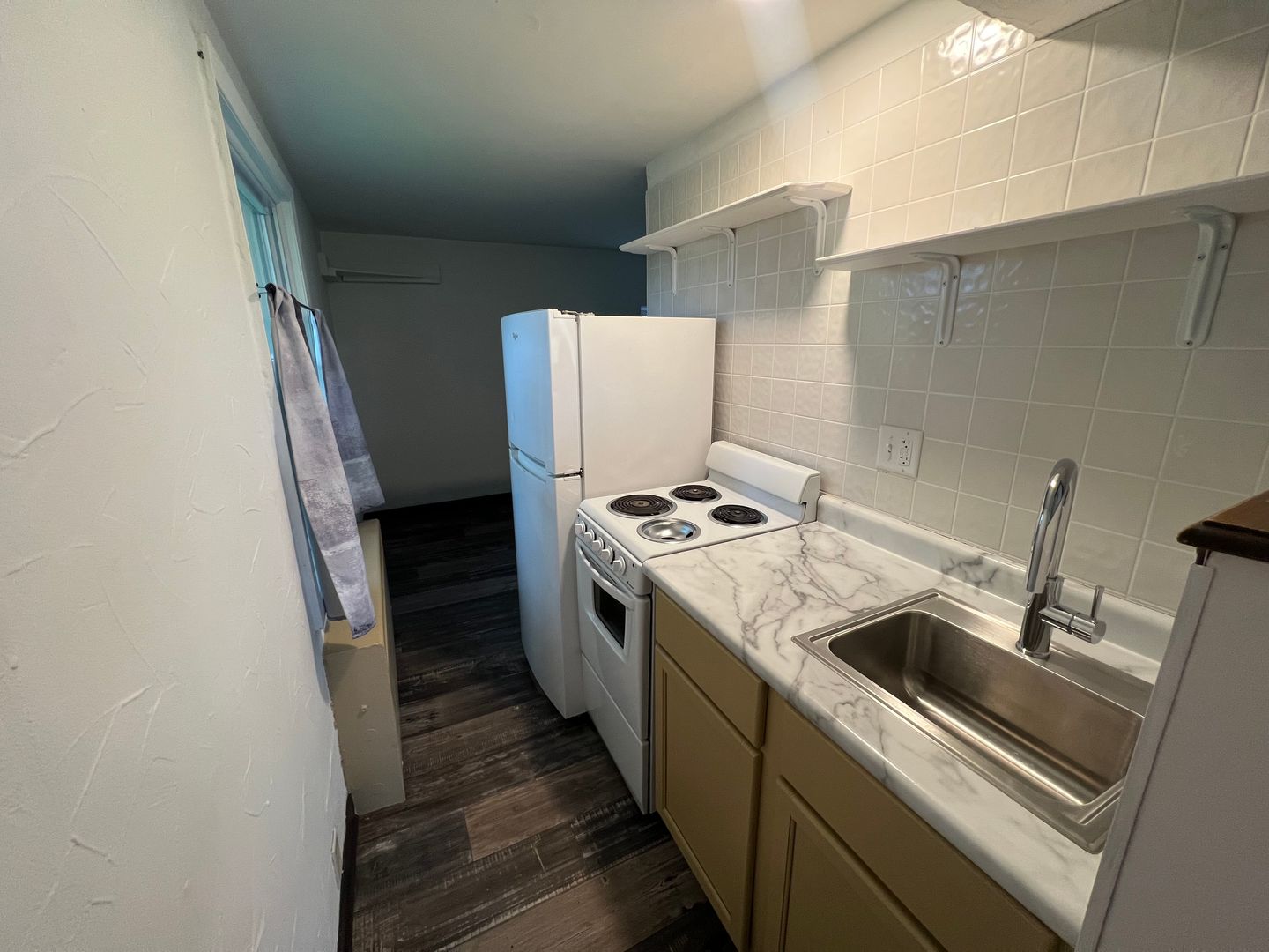 Coon Rapids Apartment: 1104 100th Ave