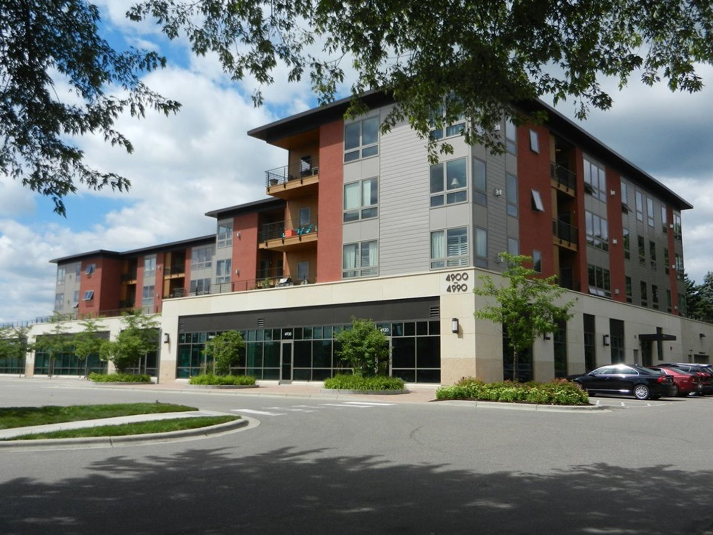 Gateway Edina 1 of 1