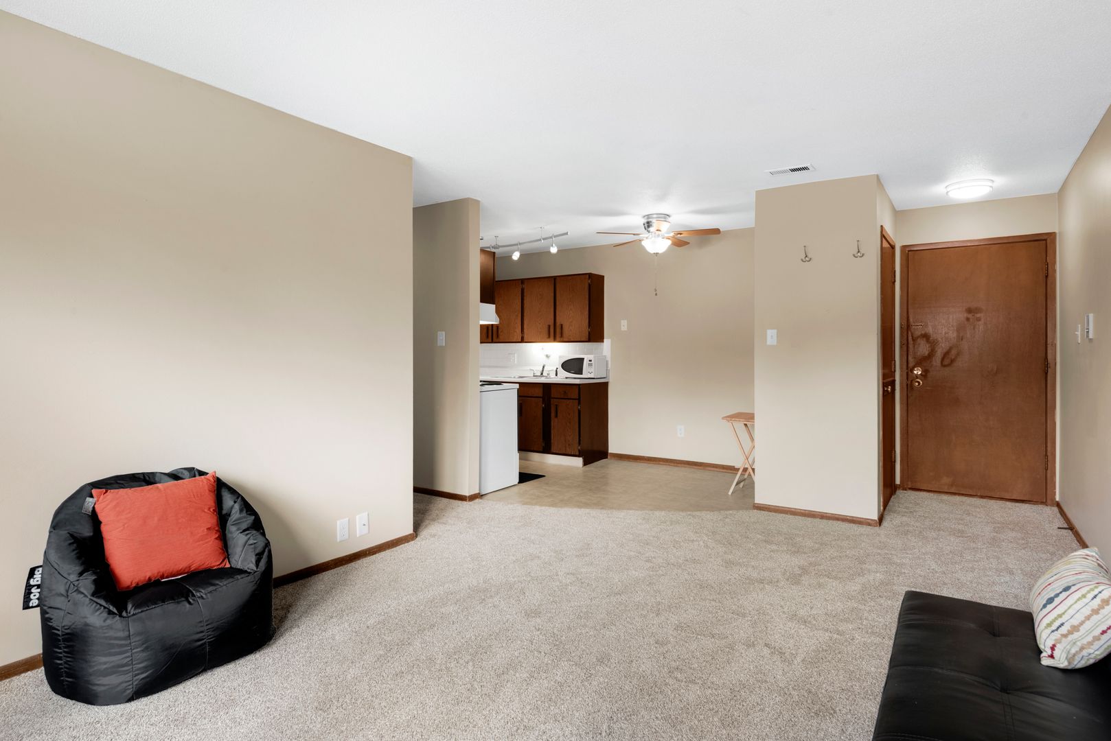 Ames Apartment: 4301 Lincoln Swing Street
