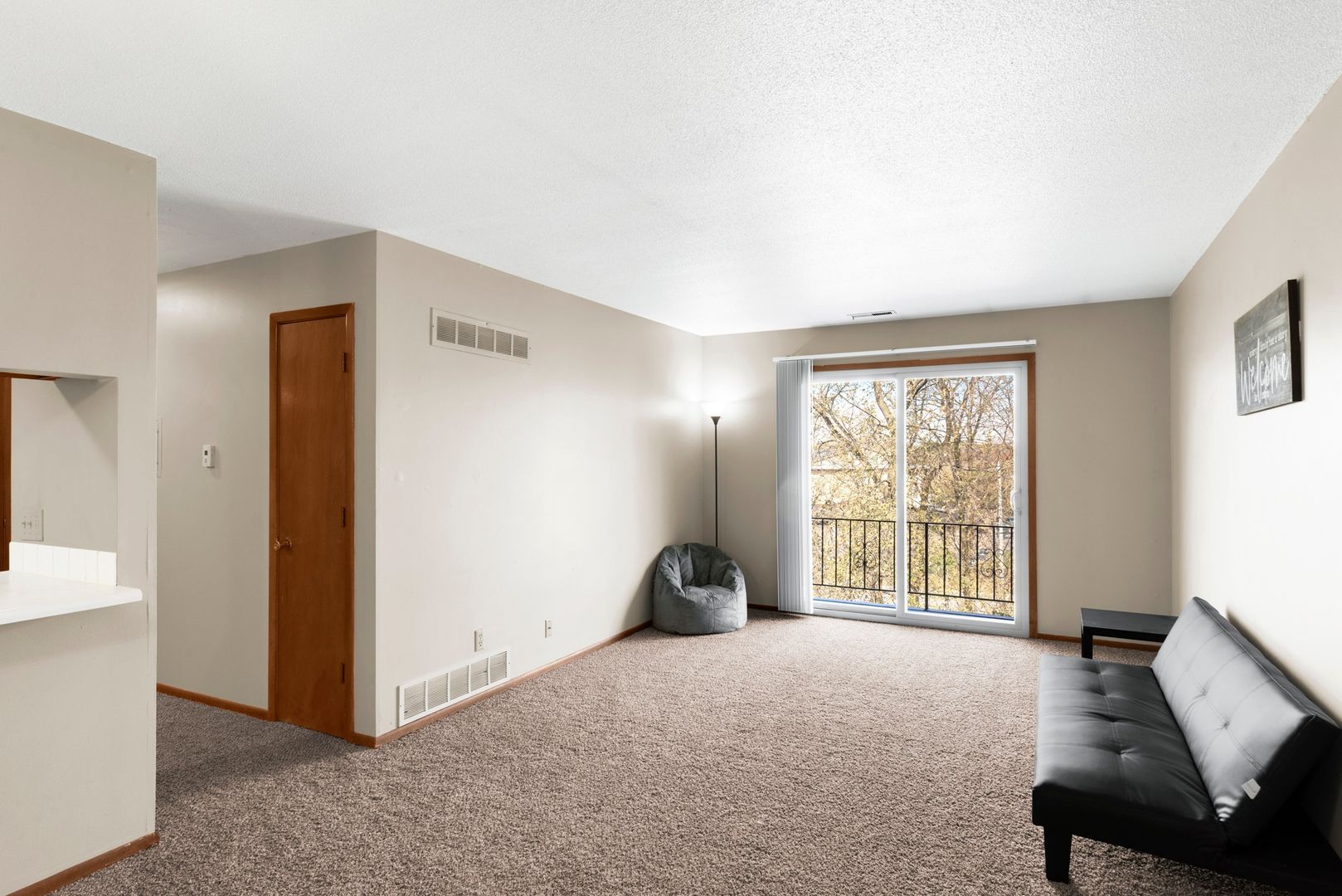 Hickory Ridge Apartments 3 of 15