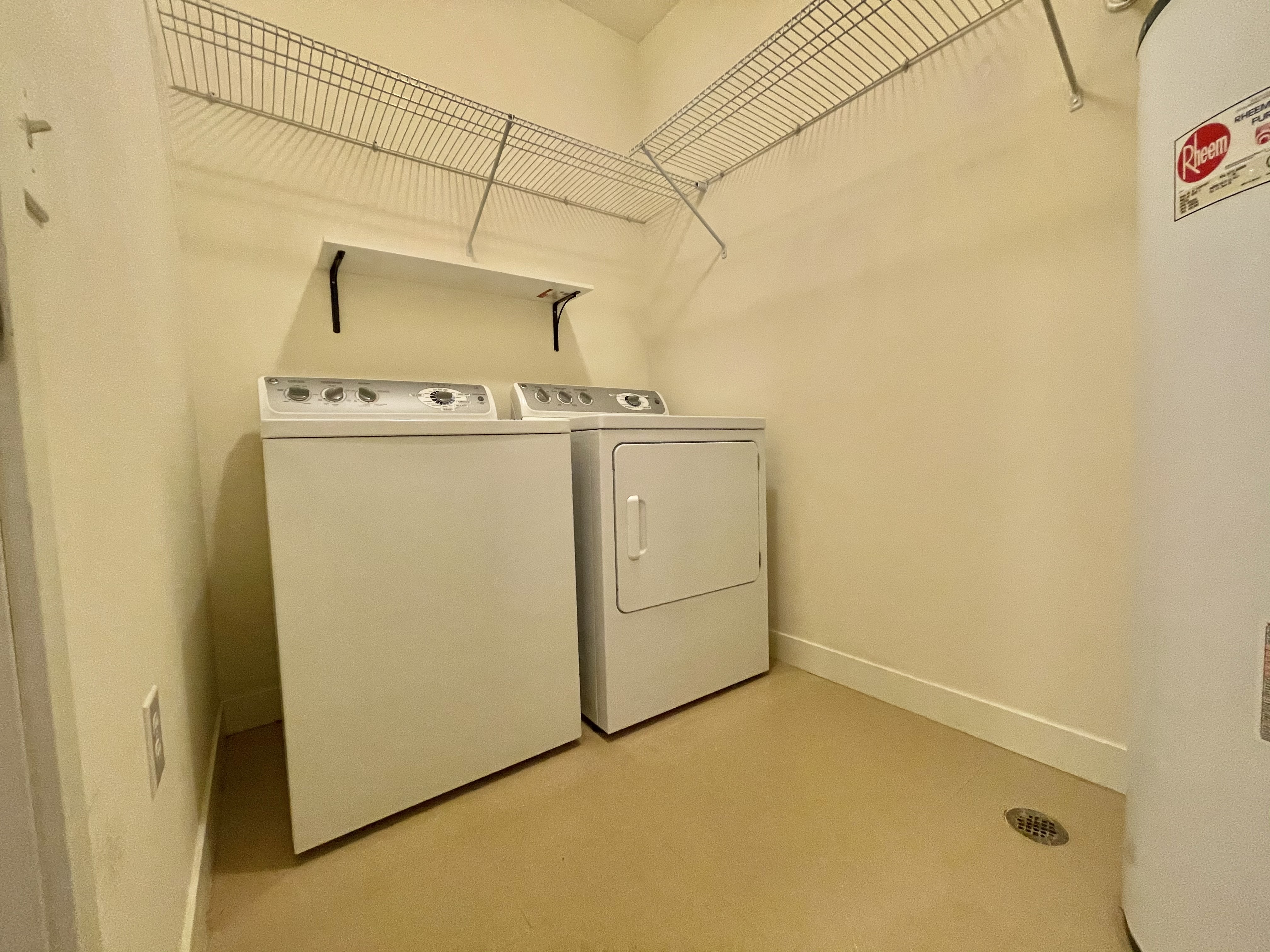 Laundry room at Gateway (3 of 5)