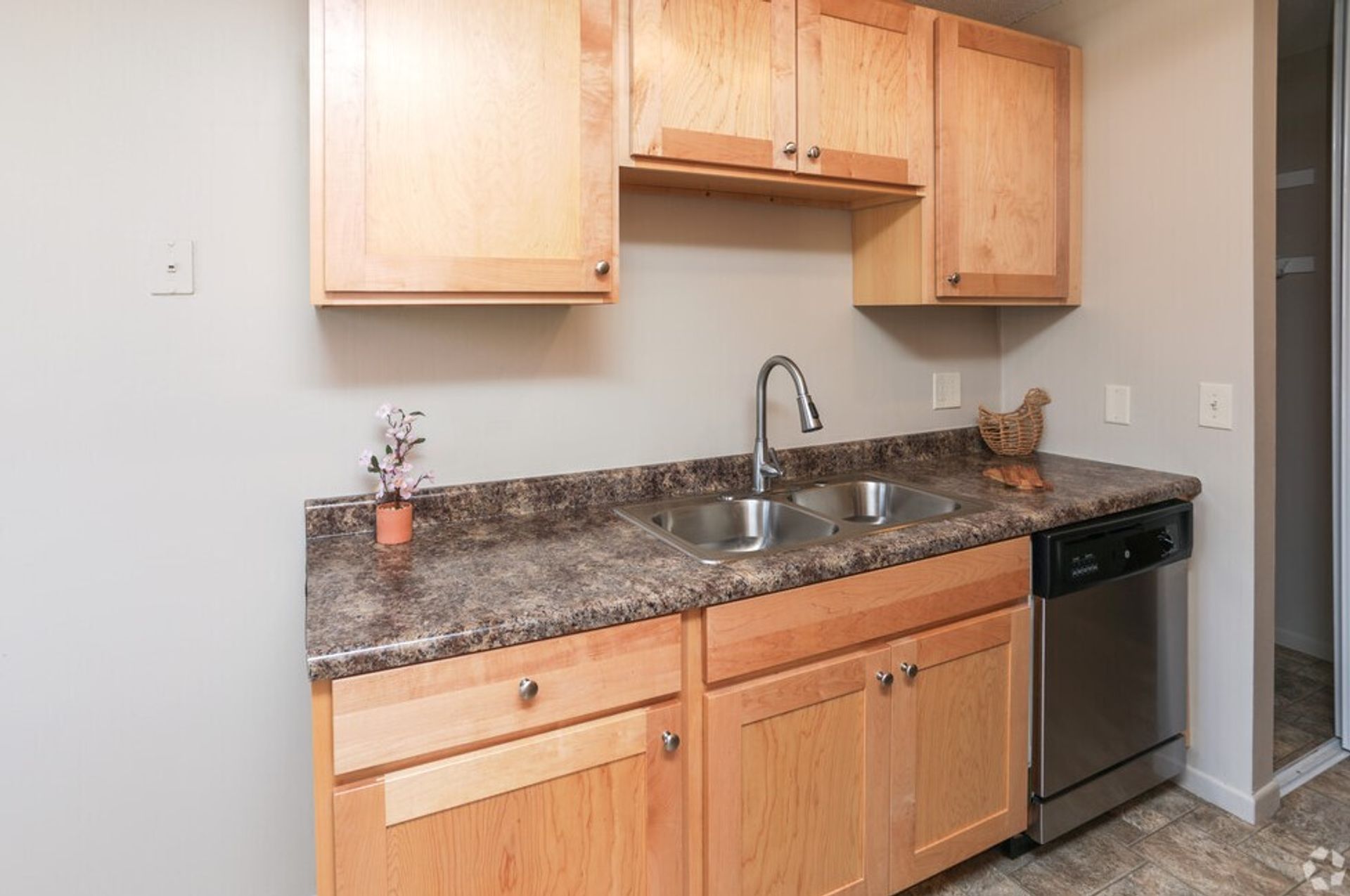 Ridgewood Apartments 5 of 12