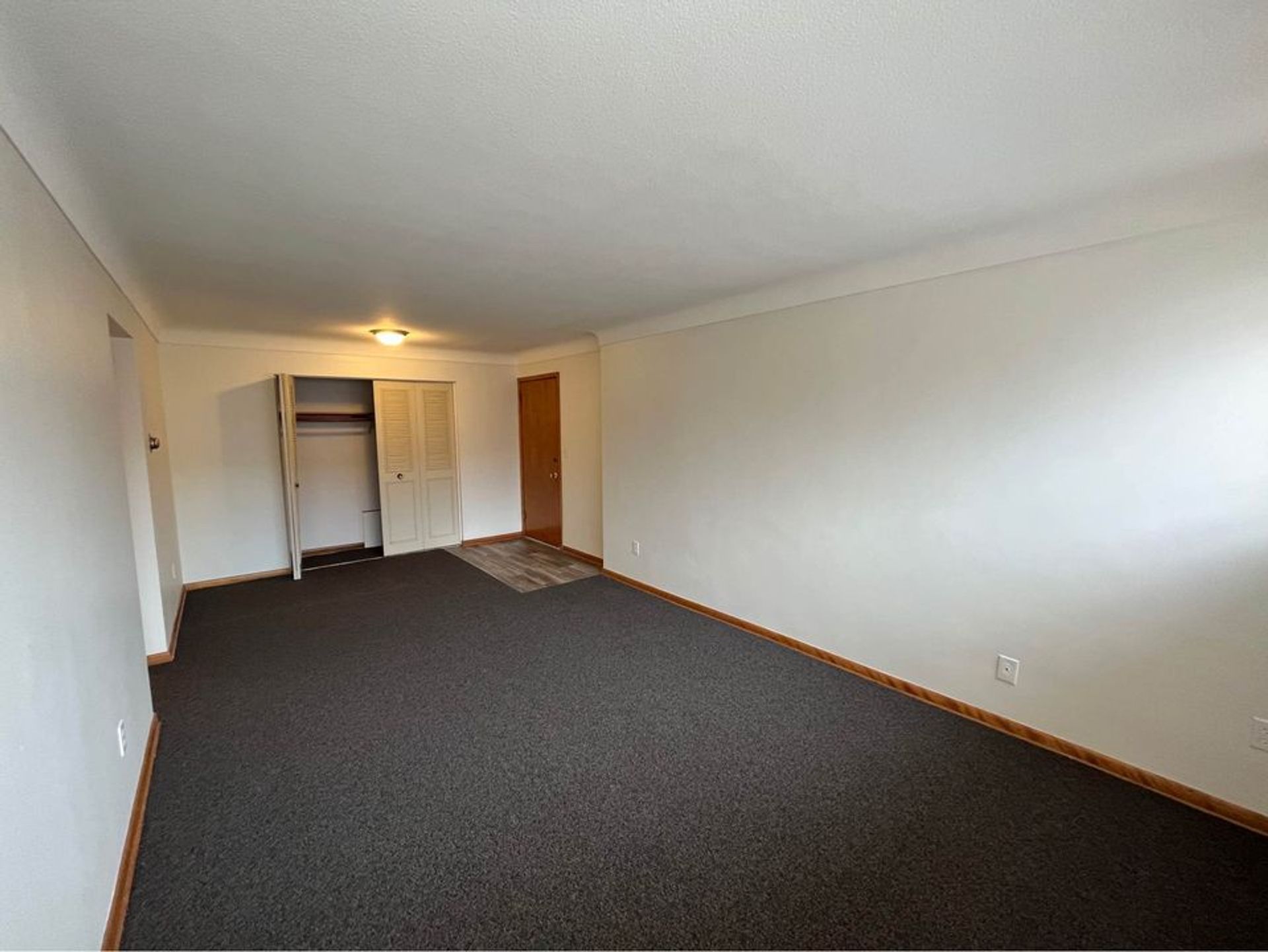 Phalen Apartments on Maryland Ave 4 of 12