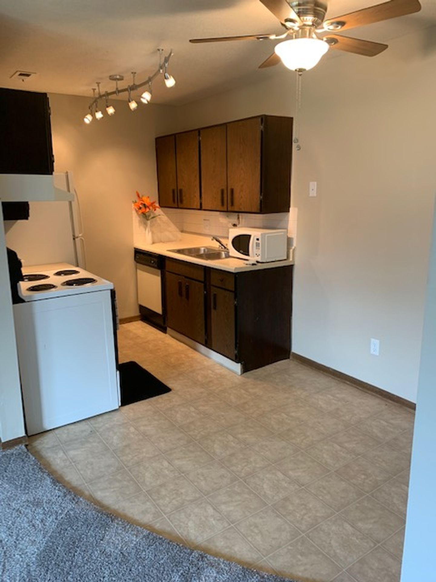Hickory Ridge Apartments 10 of 12