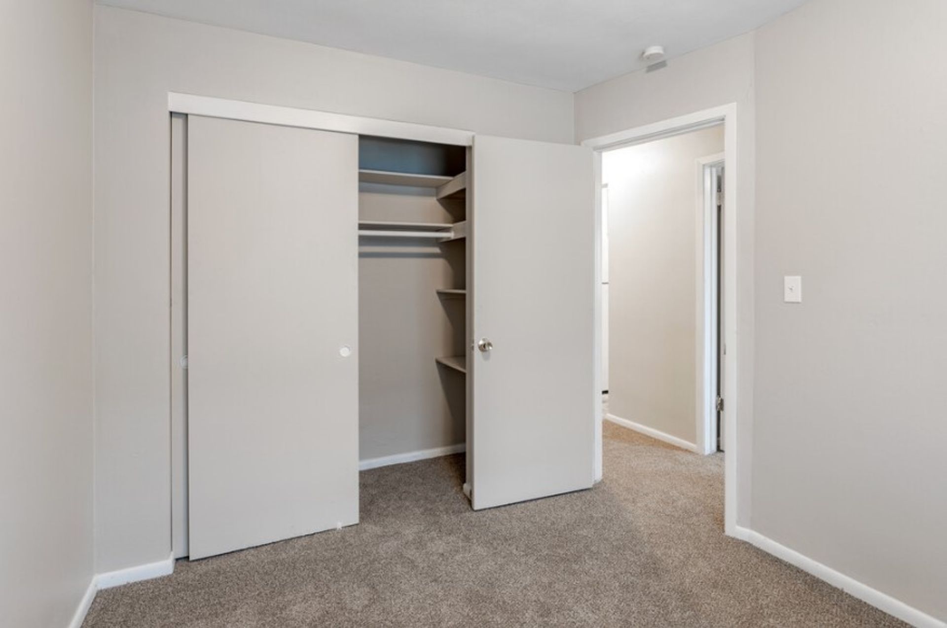 McCarrons Apartments 10 of 12