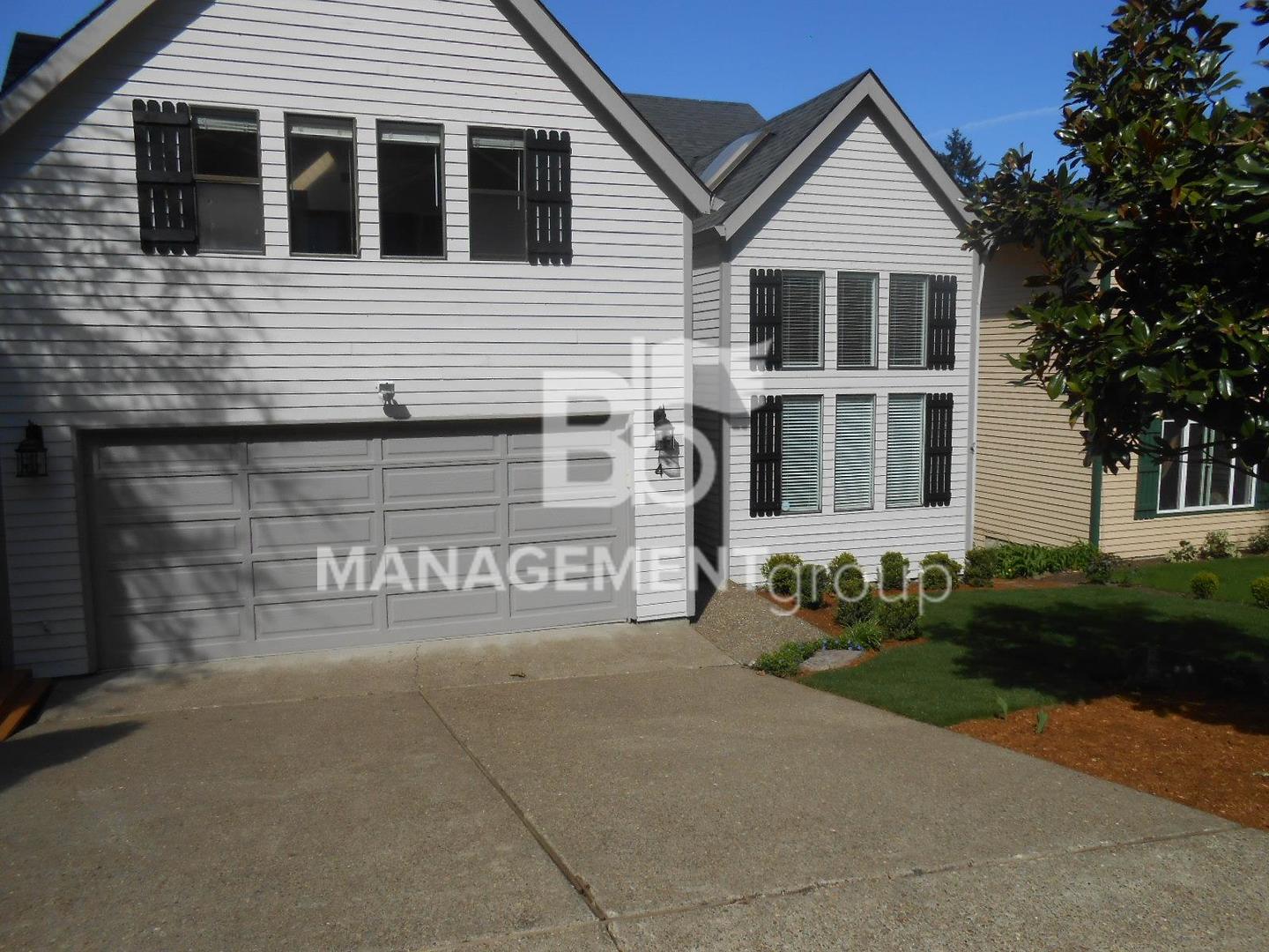 Lake Oswego House: 4 Pheasant Run