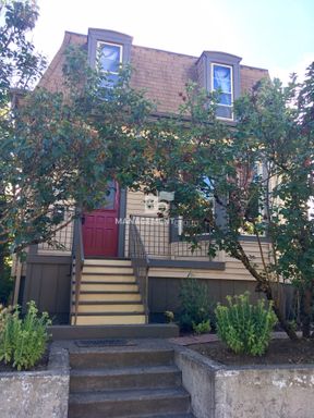 Close in SE Portland/Brooklyn Neighborhood Loaded with Old World Charm! – photo 1