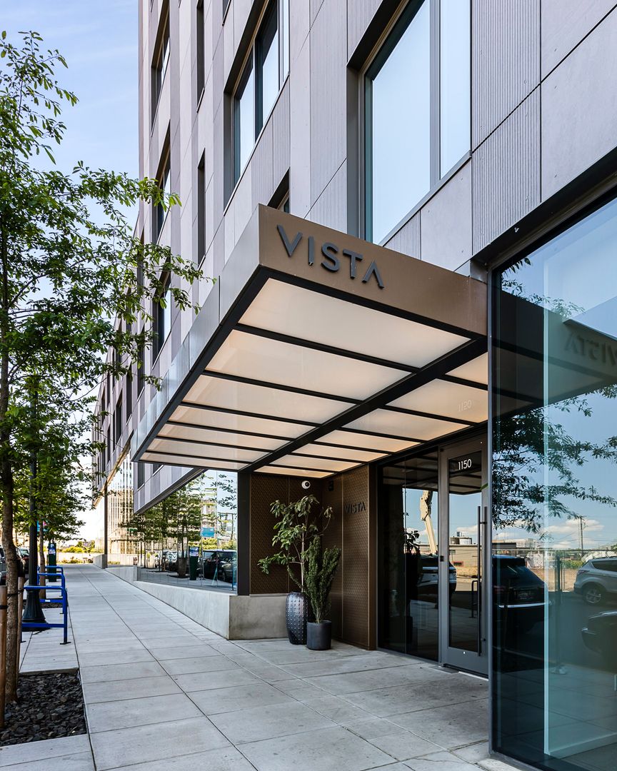 Portland House: 1150 NW Quimby Street Unit 436