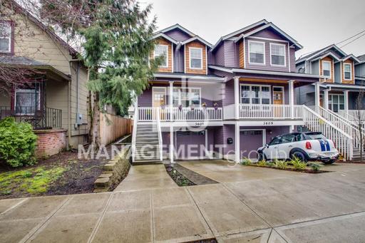 Close In NE Portland- Modern Townhome Across from Wholefoods and Starbucks – photo 1